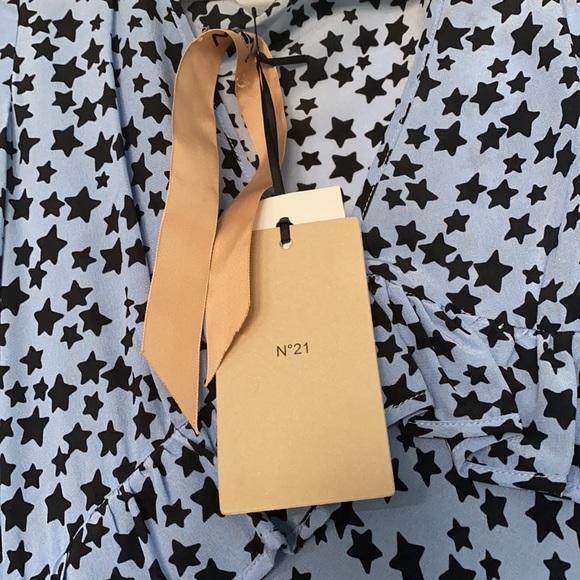 ⭐️No. 21 Star-Print Ruffle Silk Short Dress - Picture 6 of 10